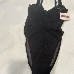 Elegant Black Lace Chemise by